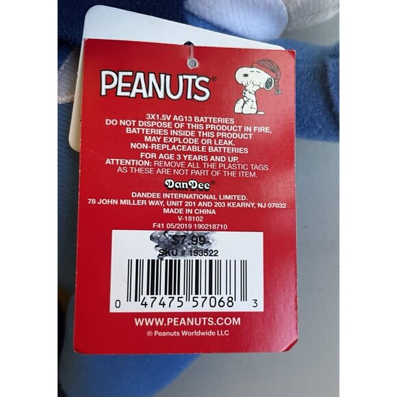 Peanut Linus Stuffed Toy 10" Plays “Oh Christmas Tree” Works! - Picture 7 of 8